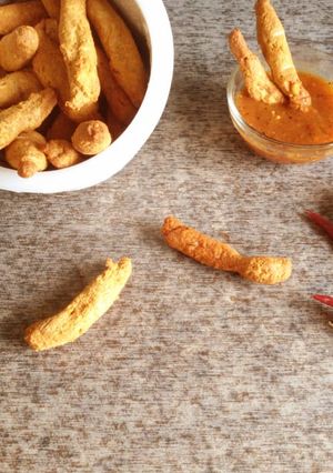 A picture of Baked chana dal finger kurkura.