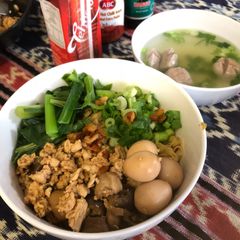 A picture of Mie Ayam Special.