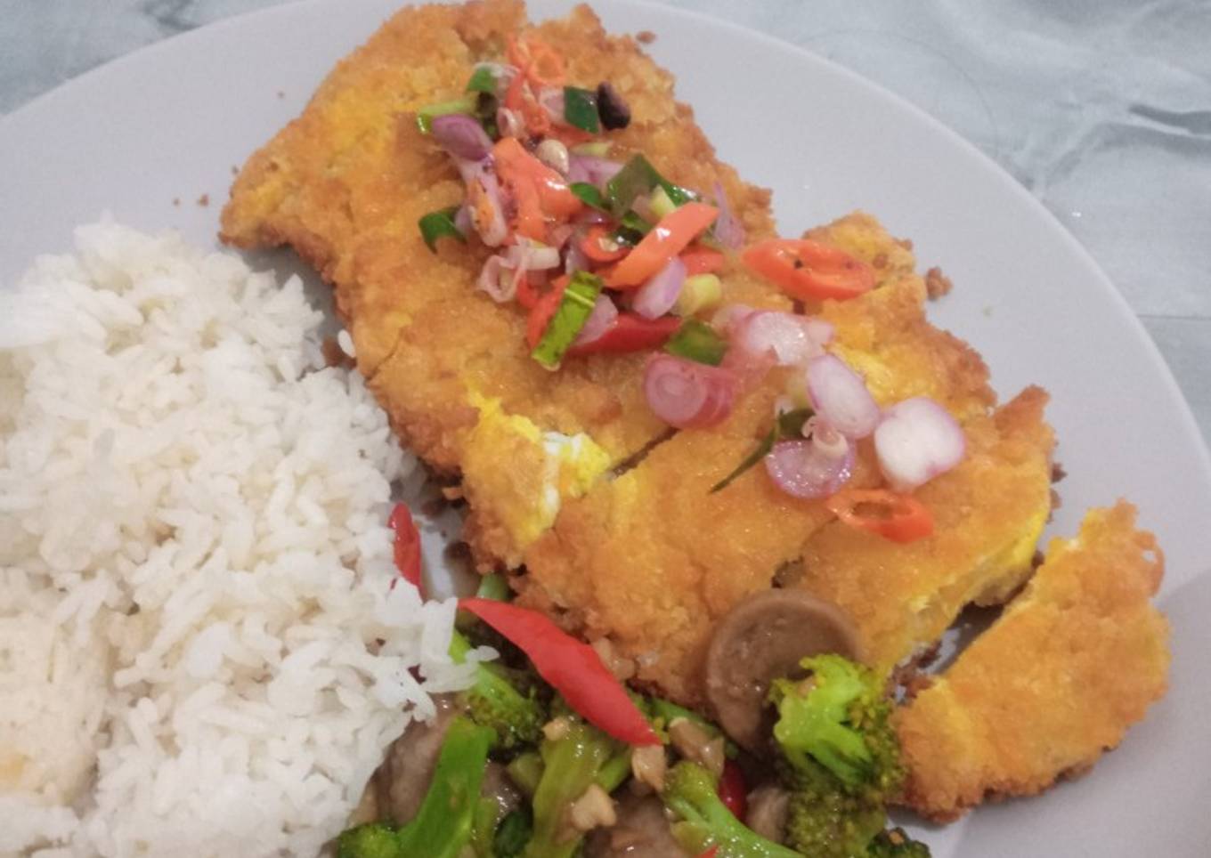 Dim katsu sambal matah