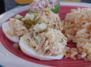 Una foto de Huevo Relleno
