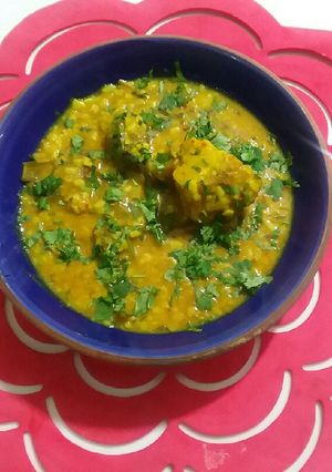 A picture of Daal gosht.