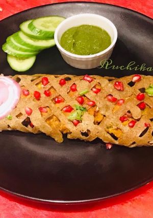 A picture of Moong Daal and Red Rice Dosa.