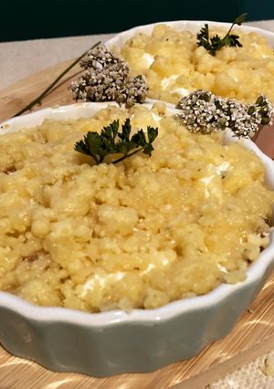 Une photo de Crumble à la tomate/chèvre/jambon de bayonne