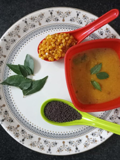 તુવેર દાળ (Tuver Dal Recipe In Gujarati) રેસીપી મુખ્ય ફોટો