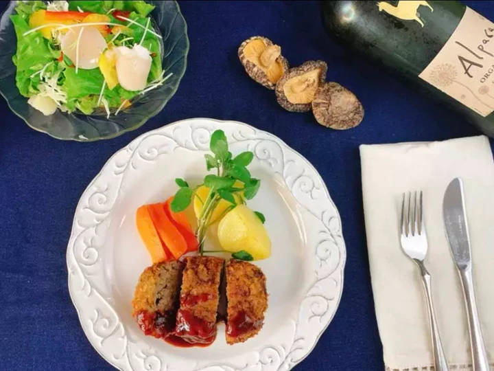 Easy Way Prepare Recipe Minced Meat Cutlet with Shiitake Powder Packed with Umami Taste that is Delicious, So Delicious}