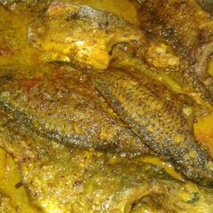 A picture of Telapiya fish curry.