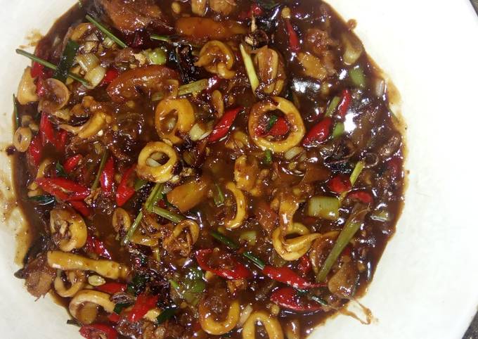 Resep: Cumi pedas level atas yakin enak banget !!! Ekonomis Untuk Dijual