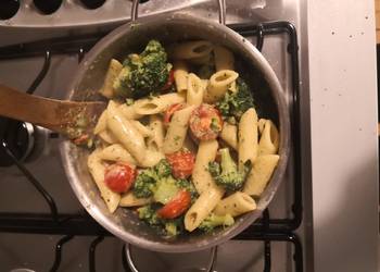 Easiest Way to Make Appetizing Pasta  la pesto chicken mushrooms broccoli  tomatoes