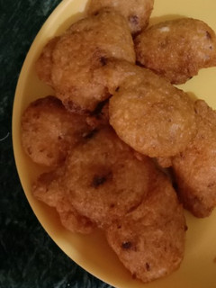 A picture of Moong dal pakode.