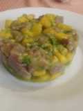 Ceviche de atún con mango y aguacate