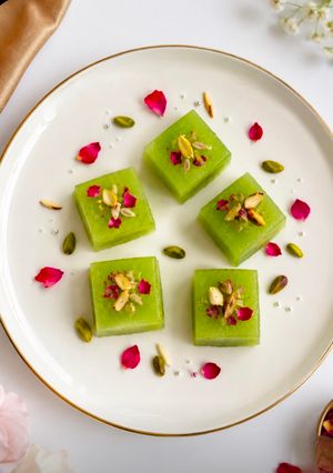 A picture of Bombay karachi halwa.