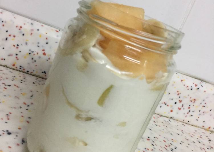 Recipe of Speedy Healthy homemade yoghourt fruit jar