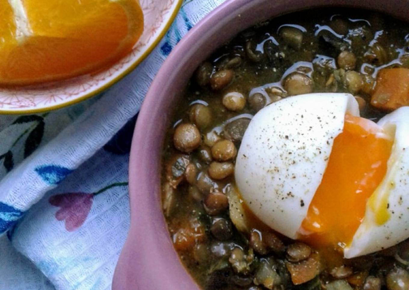 Lentejas con callampas secas y verduras