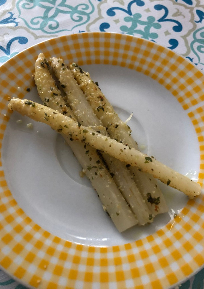 Una foto de Espárragos a la plancha