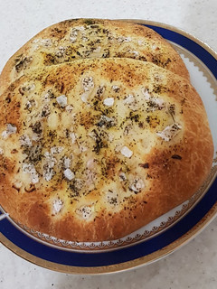 عکسی از دستور نان پیاز معطر سوریه ای