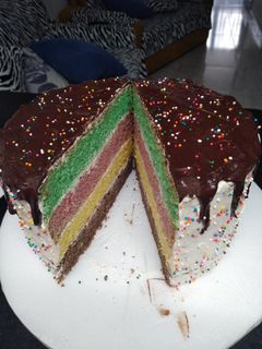 Una foto de Torta arcoíris