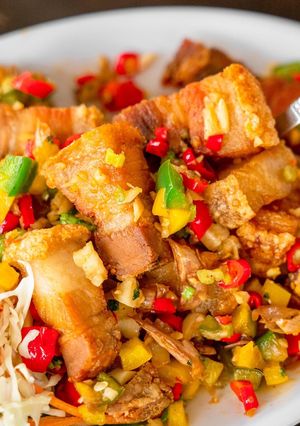 รูปของ หมูกรอบคั่วพริกเกลือ