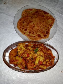 गोभी आलू (Gobhi aloo recipe in Hindi) रेसिपी मुख्य फोटो
