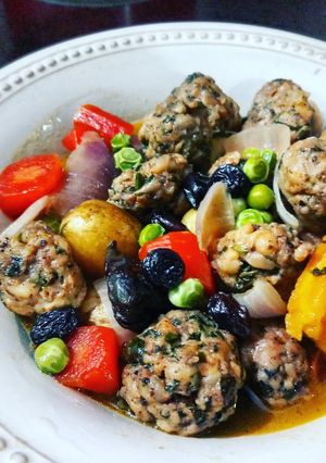 A picture of Azeri Chicken Stew (Azerbaijan).