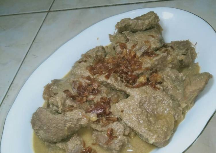 Lapis Daging Sapi