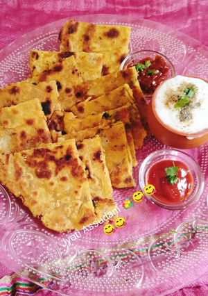 A picture of Healthy breakfast Potato 😋 onion Paratha 😋💐.