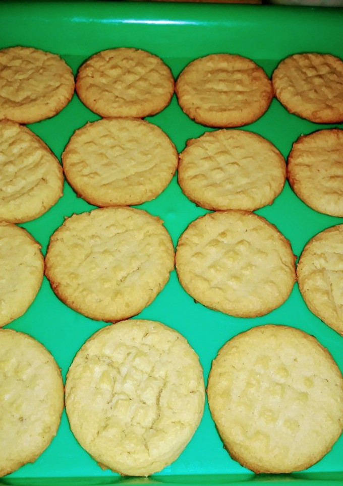 A picture of Peanut Butter Cookies.