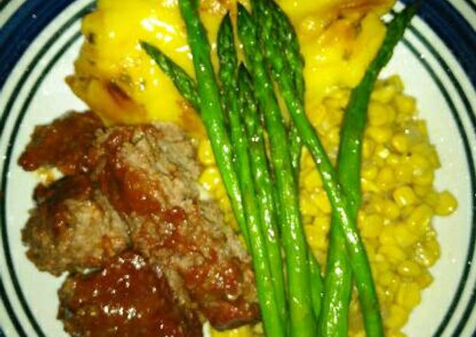 Step-by-Step Guide to Prepare Quick Meatloaf w/Chili Sauce