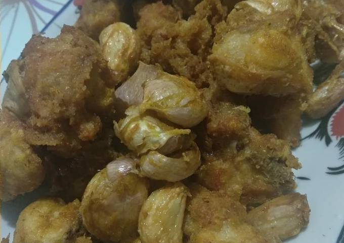 Ayam goreng bawang