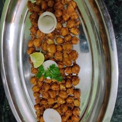 A picture of Chatpata chana roast.