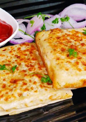 A picture of Mutabak | Egg Chicken Filling.
