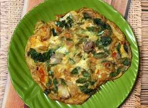 Foto resep Telur dadar daun ruku ruku