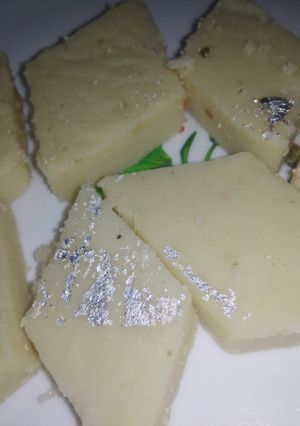 A picture of Mawa Kaju Katli (Mawa Cashew Fudge).