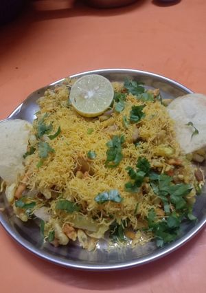ભેળ (Bhel Recipe In Gujarati) રેસીપી મુખ્ય ફોટો