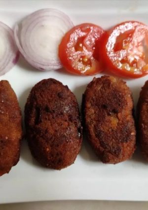 A picture of Potato vegetable kabab.
