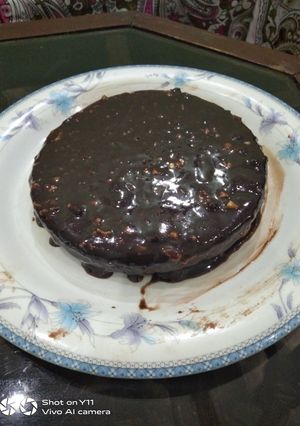 A picture of Chocolate biscuts cake.