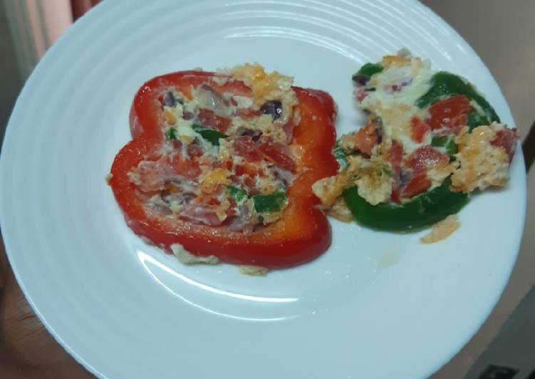 How to Prepare Delicious Bell pepper fried eggs