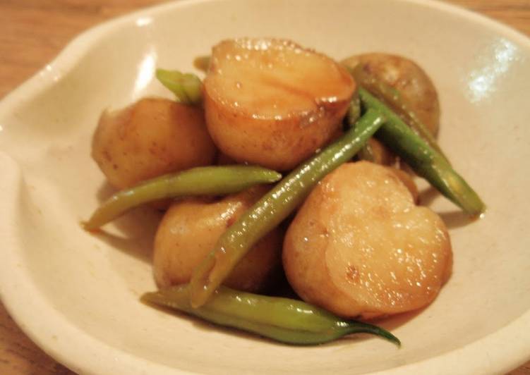 Simmered Spring Potatoes and Green Beans