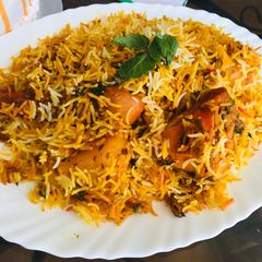 A picture of Chicken biryani.