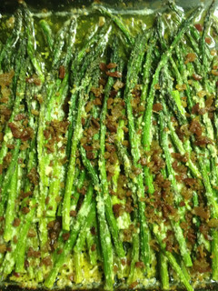 A picture of Garlic Parmesan Asparagus With Bacon.