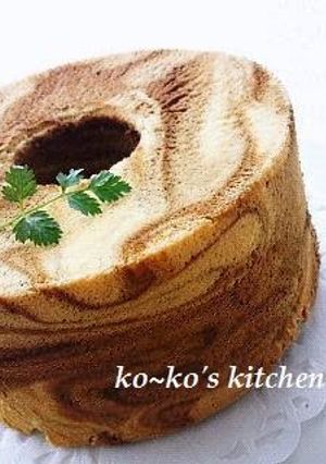 A picture of Coffee Marble Chiffon Cake.