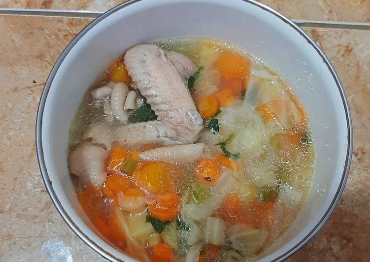 Cara Mudah Membuat Sup Ayam Sederhana Enak