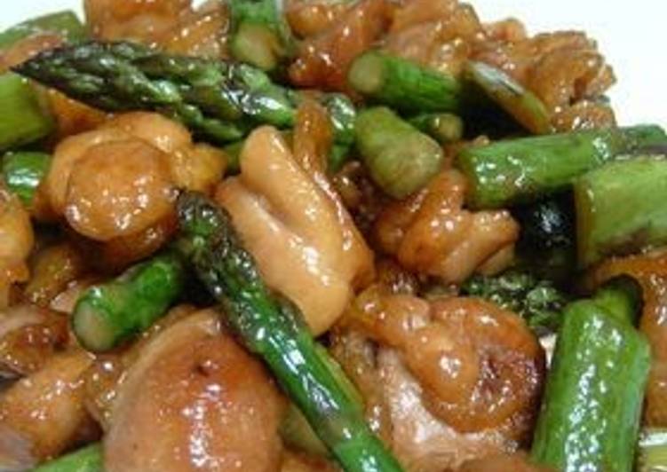 Recipe of Favorite Today&#39;s Special is Butter-Fried Chicken with Asparagus