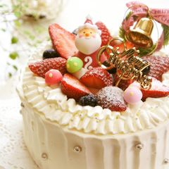 A picture of Decorated Christmas Cake.