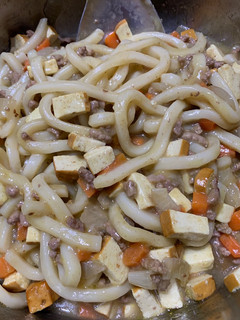 「親子」寶寶台式咖哩醬拌麵(Canyon) 的食譜成品照片