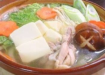 How to Prepare Tasty Simple Clear Dashi Stock Hot Pot with Lots of Napa Cabbage
