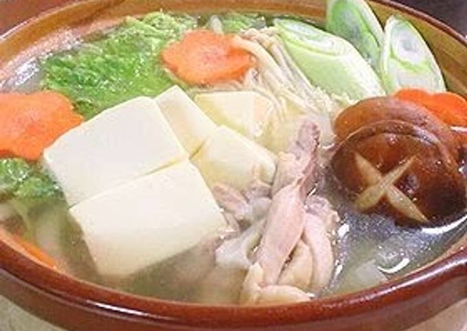 Recipe of Ultimate Simple Clear Dashi Stock Hot Pot with Lots of Napa Cabbage
