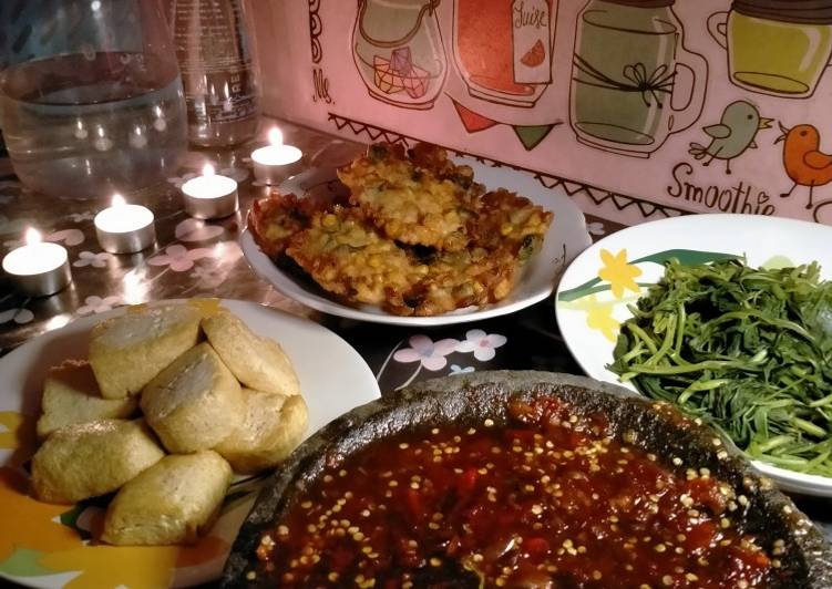 Rujak kangkung for dinner 😁