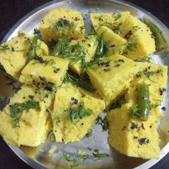 A picture of Nylon khaman dhokla.