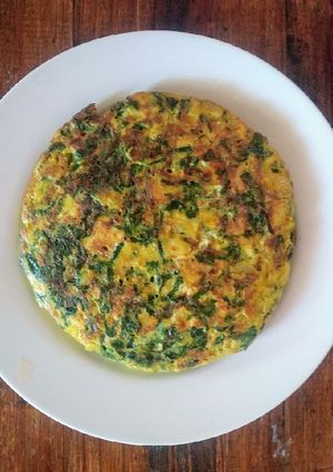 Una foto de Tortilla de espinacas y papas