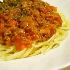 A picture of Meat Sauce with Ingredients at Home.